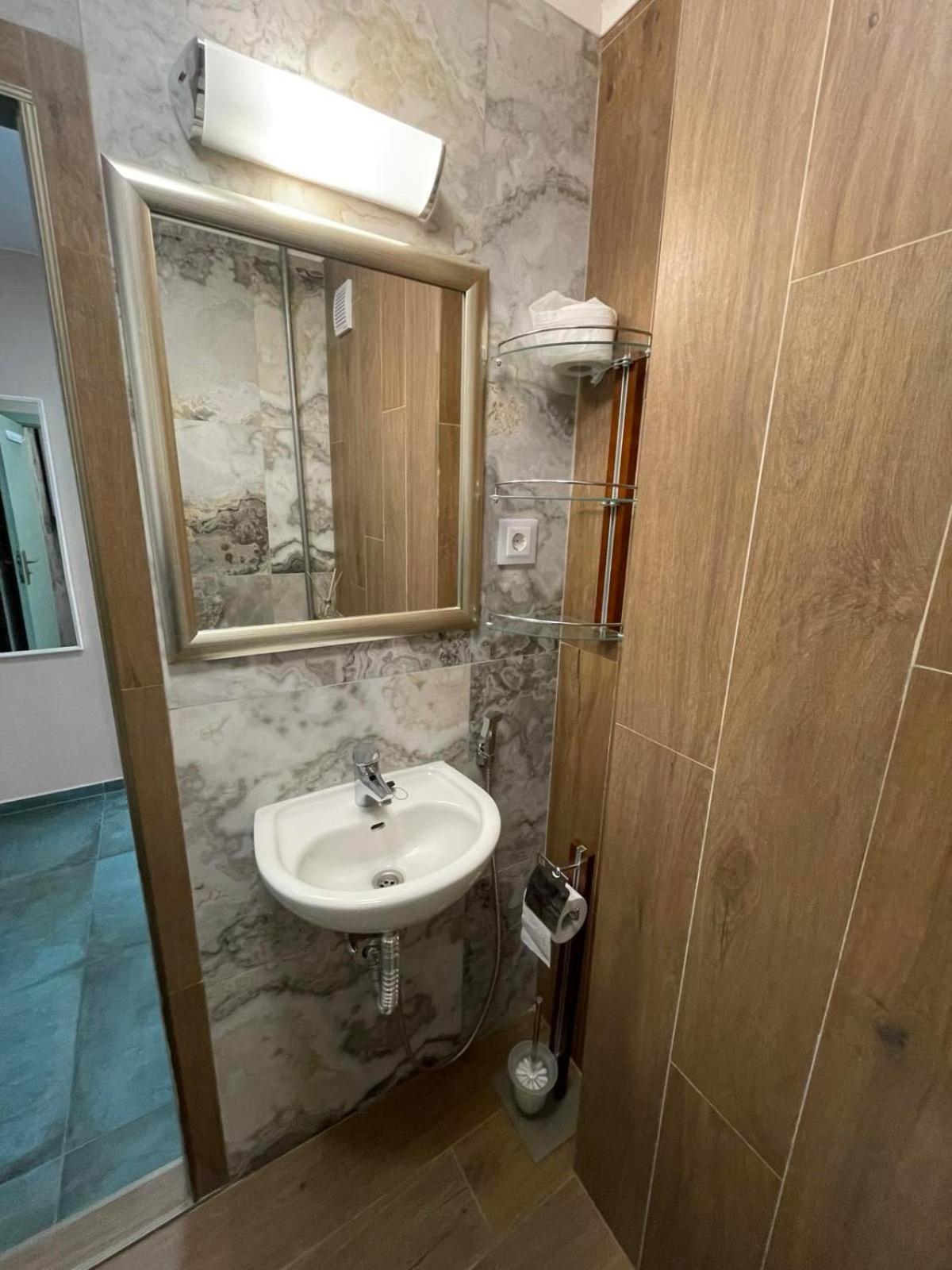 Nido Cozy 3Br Apartment Kapana Top Center بلوفديف المظهر الخارجي الصورة